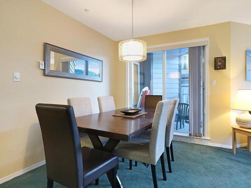 111-1320 Henry Rd, Courtenay, BC - Indoor Photo Showing Dining Room