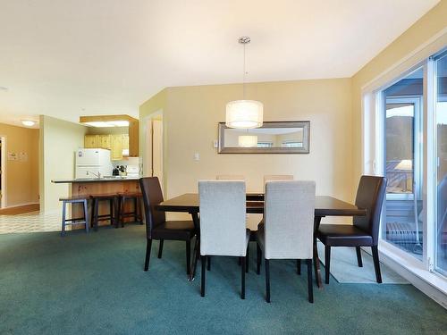 111-1320 Henry Rd, Courtenay, BC - Indoor Photo Showing Dining Room