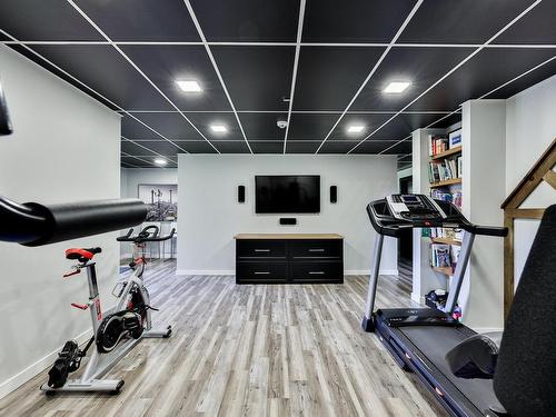 Family room - 280 Ch. De Blue Hills, Morin-Heights, QC - Indoor Photo Showing Gym Room