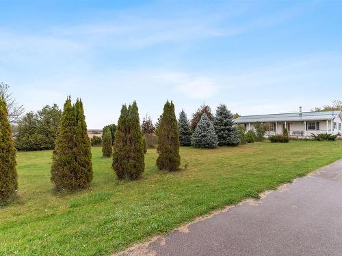 1533 Dock Road, Elmsdale, PE 