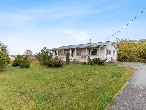 1533 Dock Road, Elmsdale, PE 