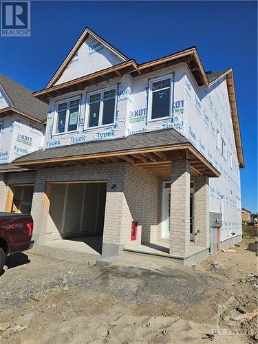 actual property as of Oct 17, can be finished as early as December. - 112 Mandevilla Crescent, Ottawa, ON - Outdoor