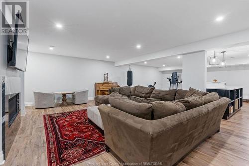 912 St. Jude Court, Windsor, ON - Indoor Photo Showing Living Room With Fireplace