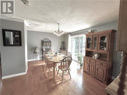 593 Airport Road, Petawawa, ON - Indoor Photo Showing Dining Room