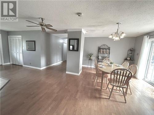 593 Airport Road, Petawawa, ON - Indoor Photo Showing Dining Room