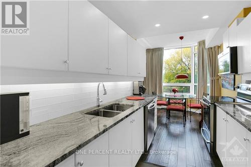 204 - 1480 Riverside Drive, Ottawa, ON - Indoor Photo Showing Kitchen With Double Sink With Upgraded Kitchen