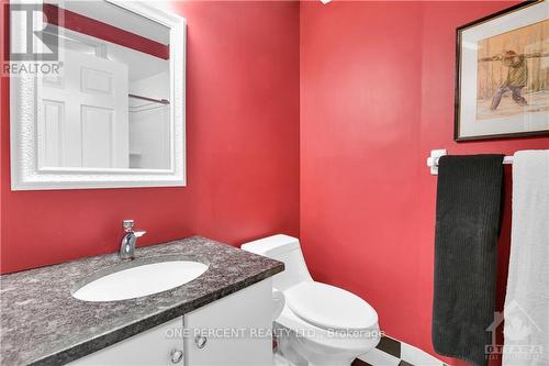 204 - 1480 Riverside Drive, Ottawa, ON - Indoor Photo Showing Bathroom