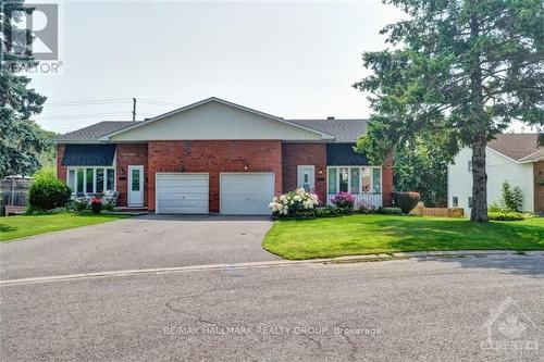 11 Alder Crescent, Ottawa, ON - Outdoor With Facade