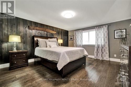 11 Alder Crescent, Ottawa, ON - Indoor Photo Showing Bedroom