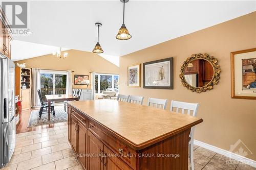 237 Trillium Circle, Alfred And Plantagenet, ON - Indoor Photo Showing Dining Room