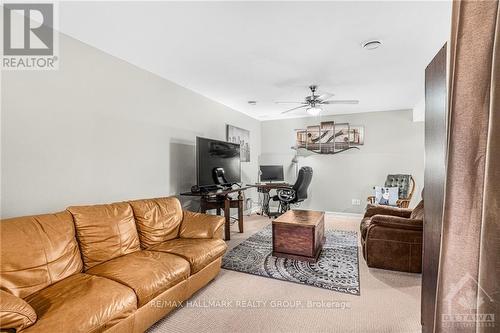 237 Trillium Circle, Alfred And Plantagenet, ON - Indoor Photo Showing Living Room