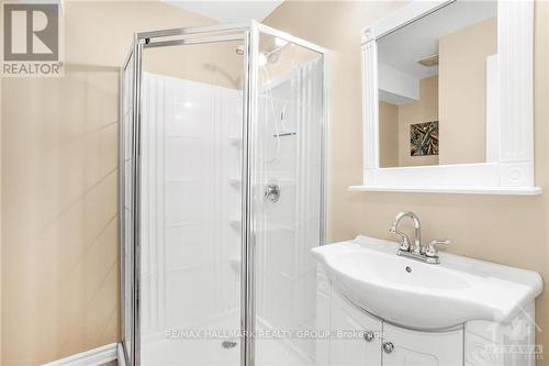 237 Trillium Circle, Alfred And Plantagenet, ON - Indoor Photo Showing Bathroom