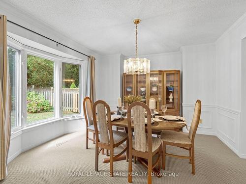 125 Chatterson Dr, Hamilton, ON - Indoor Photo Showing Dining Room