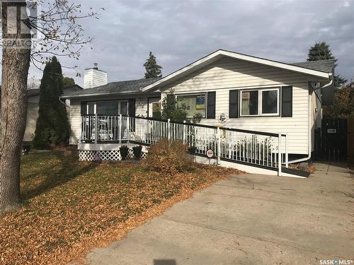 106 Short Place, Saskatoon, SK - Outdoor With Deck Patio Veranda