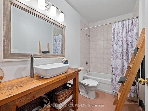 425457 25 Sdrd, Amaranth, ON - Indoor Photo Showing Bathroom