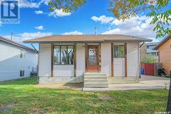 126 O'Regan CRESCENT  Saskatoon, SK S7L 6T2