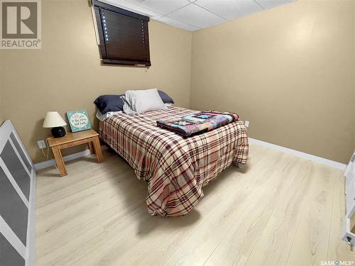 120 Gibbs Street W, Swift Current, SK - Indoor Photo Showing Bedroom