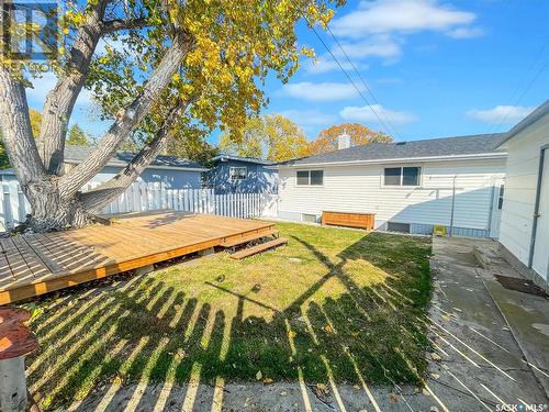 120 Gibbs Street W, Swift Current, SK - Outdoor