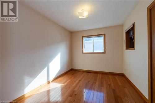 2nd bedroom - 784 21St Street A E, Owen Sound, ON - Indoor Photo Showing Other Room