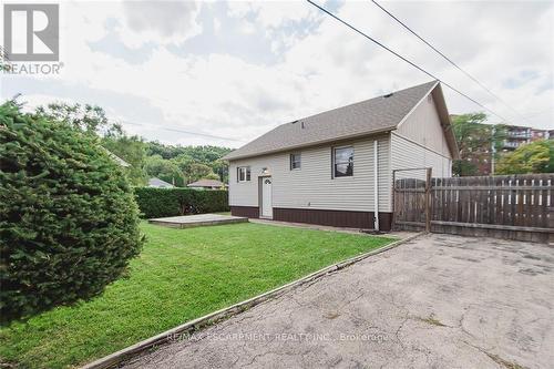 13 New Mountain Road, Hamilton, ON - Outdoor