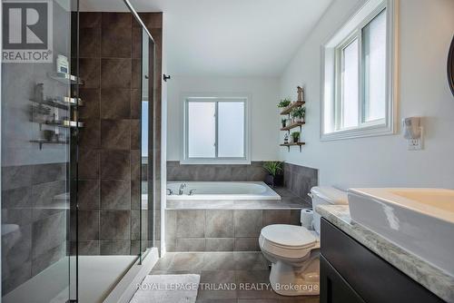 23 Westlake Drive, St. Thomas, ON - Indoor Photo Showing Bathroom