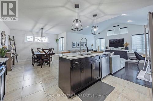 23 Westlake Drive, St. Thomas, ON - Indoor Photo Showing Kitchen With Double Sink