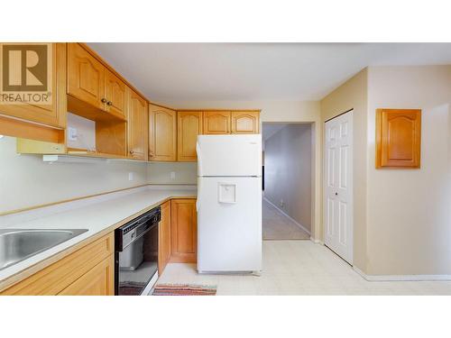 115 Redwing Place Unit# 20, Oliver, BC - Indoor Photo Showing Kitchen