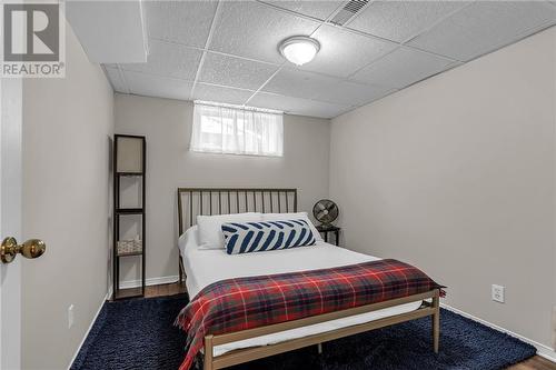 225 Wellington Street E, Cornwall, ON - Indoor Photo Showing Bedroom