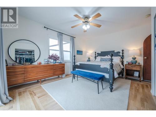 258 Windsor Avenue, Penticton, BC - Indoor Photo Showing Bedroom