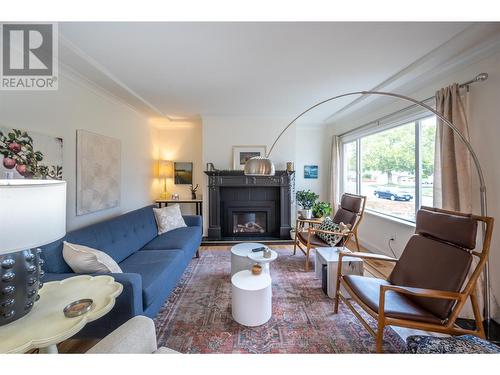 258 Windsor Avenue, Penticton, BC - Indoor Photo Showing Living Room With Fireplace