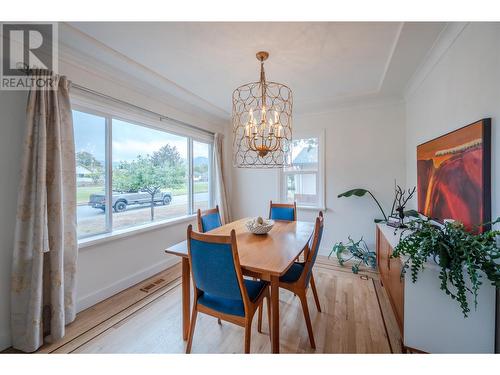 258 Windsor Avenue, Penticton, BC - Indoor Photo Showing Dining Room