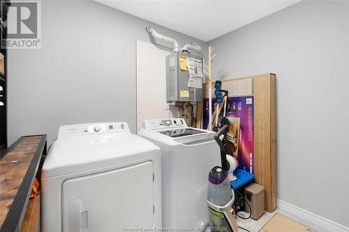 18 Balaclava Street South, Amherstburg, ON - Indoor Photo Showing Laundry Room