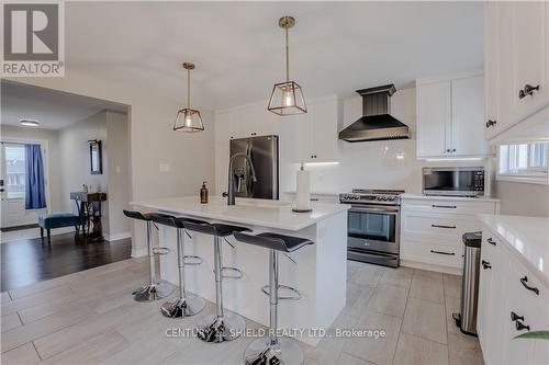 3331 Sunnyview Avenue, South Stormont (716 - South Stormont (Cornwall) Twp), ON - Indoor Photo Showing Kitchen With Upgraded Kitchen