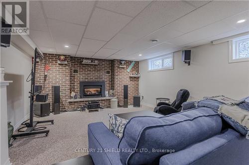 3331 Sunnyview Avenue, South Stormont (716 - South Stormont (Cornwall) Twp), ON - Indoor With Fireplace