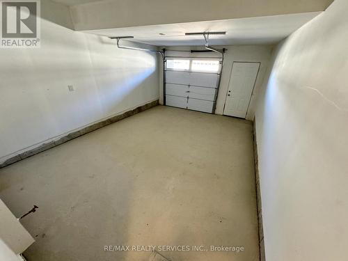 385 Inspire Boulevard, Brampton, ON - Indoor Photo Showing Garage