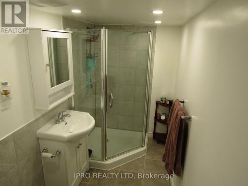 170 Troiless Street, Caledon, ON - Indoor Photo Showing Bathroom