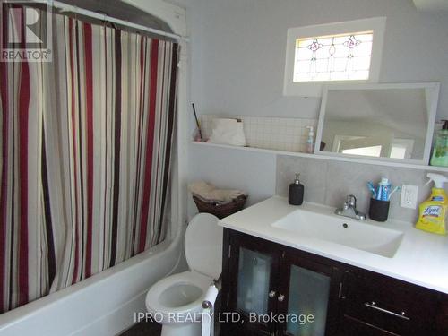 170 Troiless Street, Caledon, ON - Indoor Photo Showing Bathroom