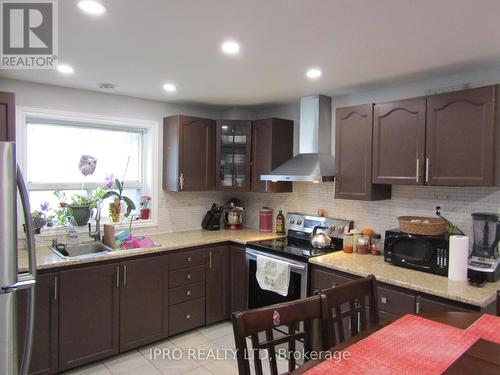 170 Troiless Street, Caledon, ON - Indoor Photo Showing Kitchen With Double Sink