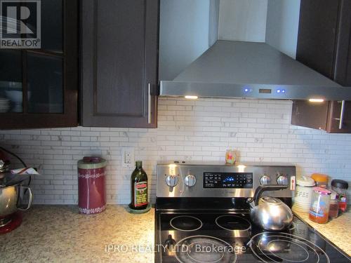 170 Troiless Street, Caledon, ON - Indoor Photo Showing Kitchen