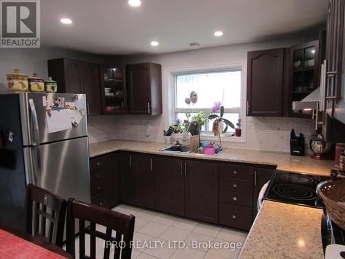 170 Troiless Street, Caledon, ON - Indoor Photo Showing Kitchen With Double Sink