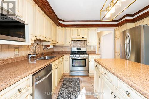 71 Chalfont Road, London, ON - Indoor Photo Showing Kitchen With Stainless Steel Kitchen With Double Sink