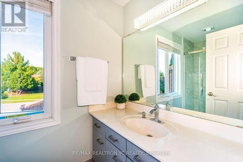 71 Chalfont Road, London, ON - Indoor Photo Showing Bathroom