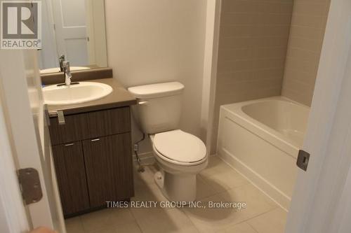 25 - 30 Times Square Boulevard, Hamilton, ON - Indoor Photo Showing Bathroom