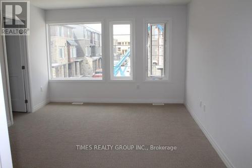 25 - 30 Times Square Boulevard, Hamilton, ON - Indoor Photo Showing Other Room