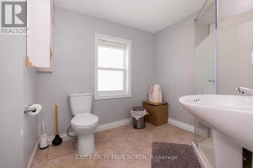 835 11Th Street W, Owen Sound, ON - Indoor Photo Showing Bathroom