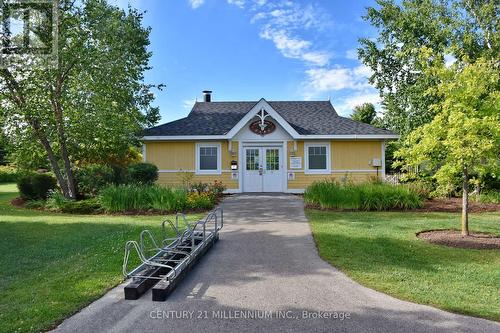 31 - 171 Snowbridge Way, Blue Mountains, ON - Outdoor With Facade