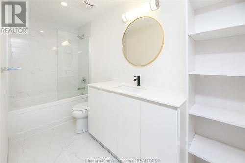 3340 Stella Crescent, Windsor, ON - Indoor Photo Showing Bathroom