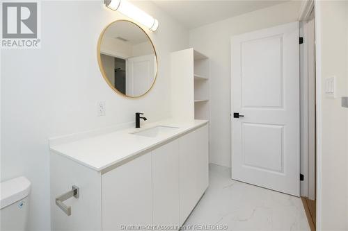 3340 Stella Crescent, Windsor, ON - Indoor Photo Showing Bathroom