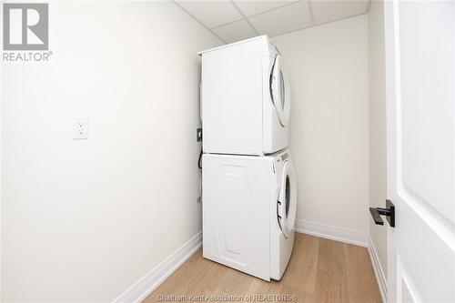 3340 Stella Crescent, Windsor, ON - Indoor Photo Showing Laundry Room