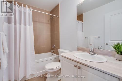 228 - 111 Civic Square Gate E, Aurora, ON - Indoor Photo Showing Bathroom